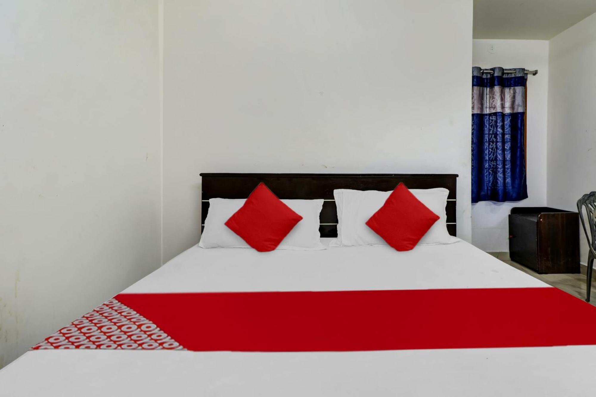 Oyo Vnr Convention Hotel คุนตูร์ ภายนอก รูปภาพ