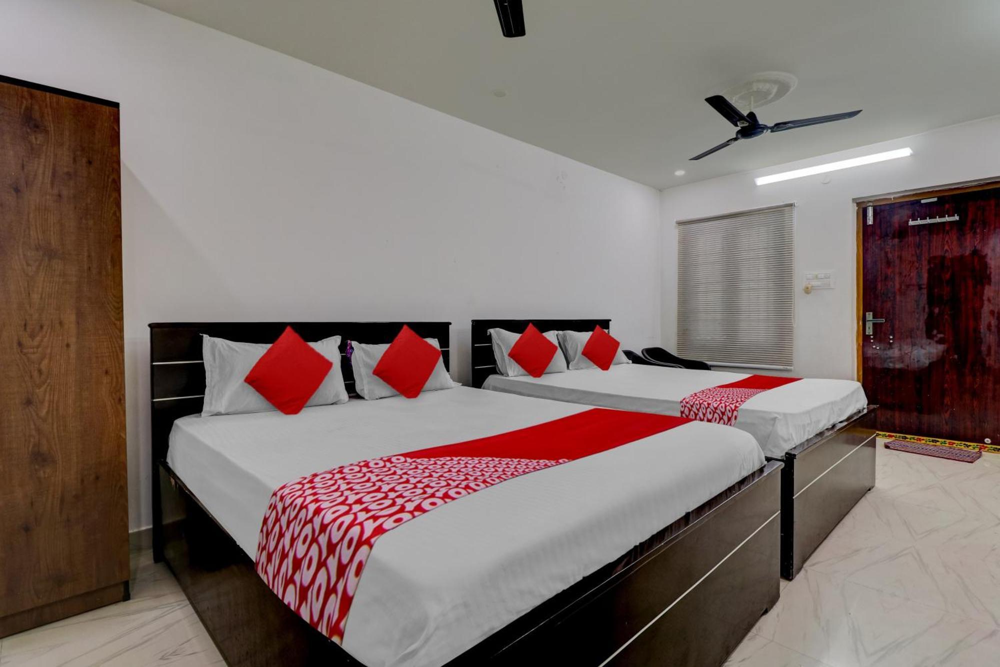 Oyo Vnr Convention Hotel คุนตูร์ ภายนอก รูปภาพ